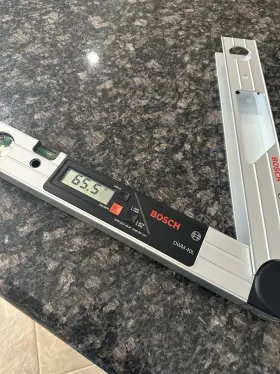 DWM40L BOSCH Digital Miter Finder