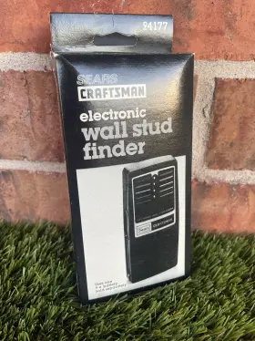 J902 CRAFTSMAN Sears Wall Stud Finder