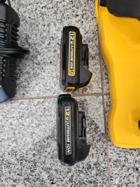 DCT418 DEWALT Radar Scanner Kit #2