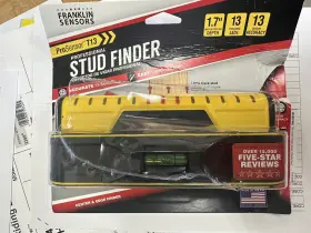 M132 FRANKLIN Pro Sensor Stud Finder Wood