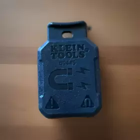 69445 KLEIN TOOLS Earth Magnetic Hanger Strap Pack