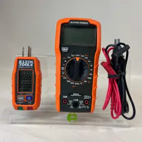 MM320 KLEIN TOOLS Digital Meter