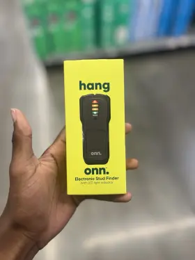 100135833 ONN Stud Finder Led Audio