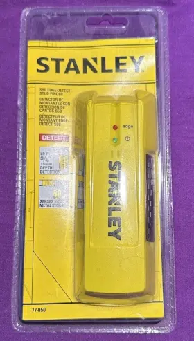 076174770506 STANLEY Edge Detect Stud Finder